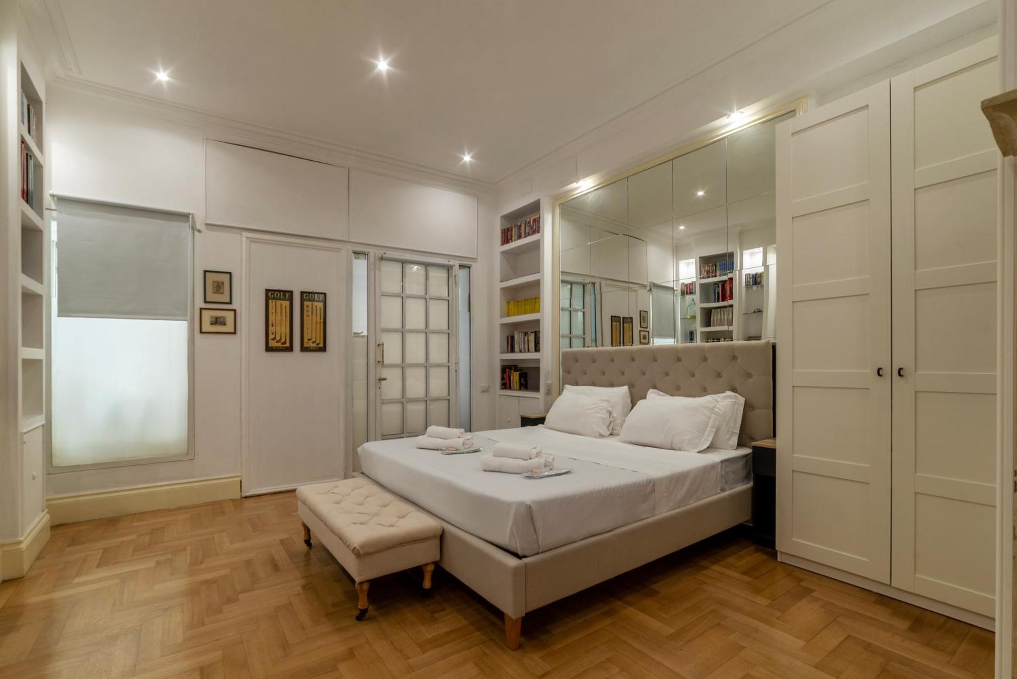 Apartment The Mirror Next To Spanish Steps *