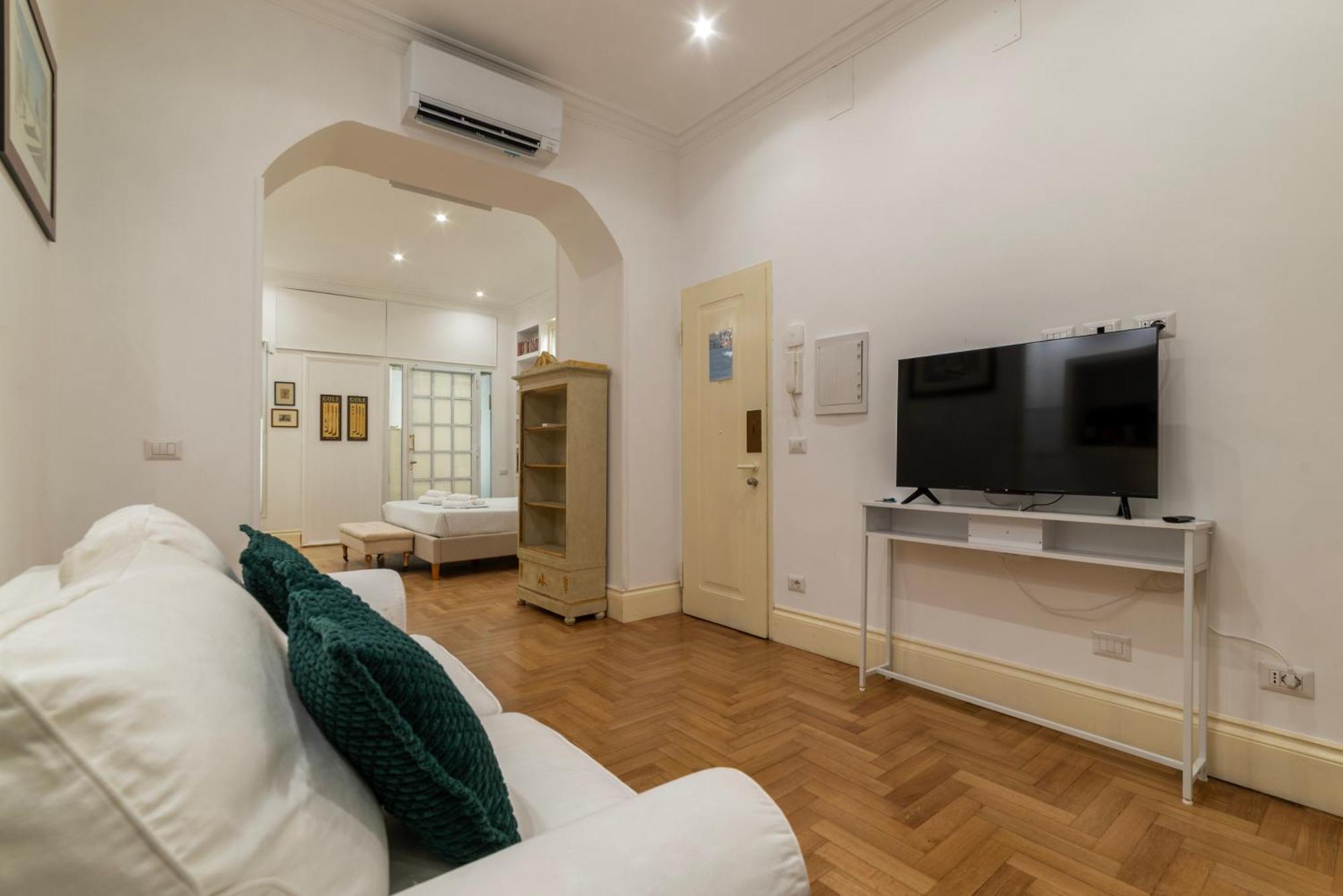 Apartment The Mirror Next To Spanish Steps Rom