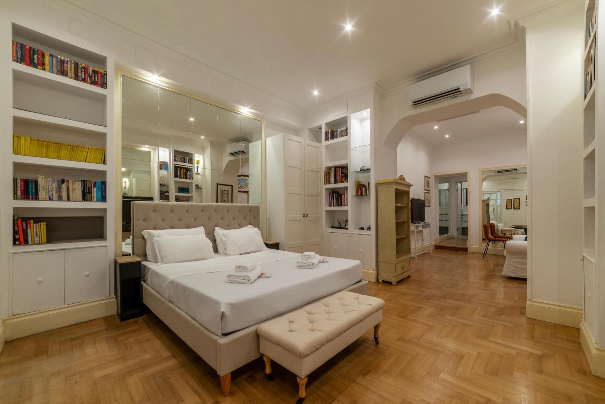 Apartment The Mirror Next To Spanish Steps Rom
